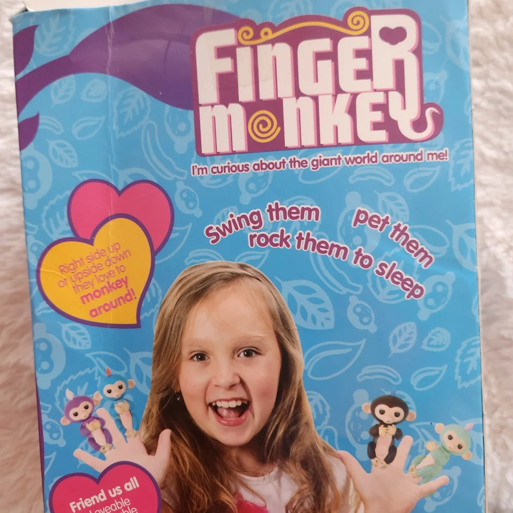 Finger Monkey - Picture 1 of 4